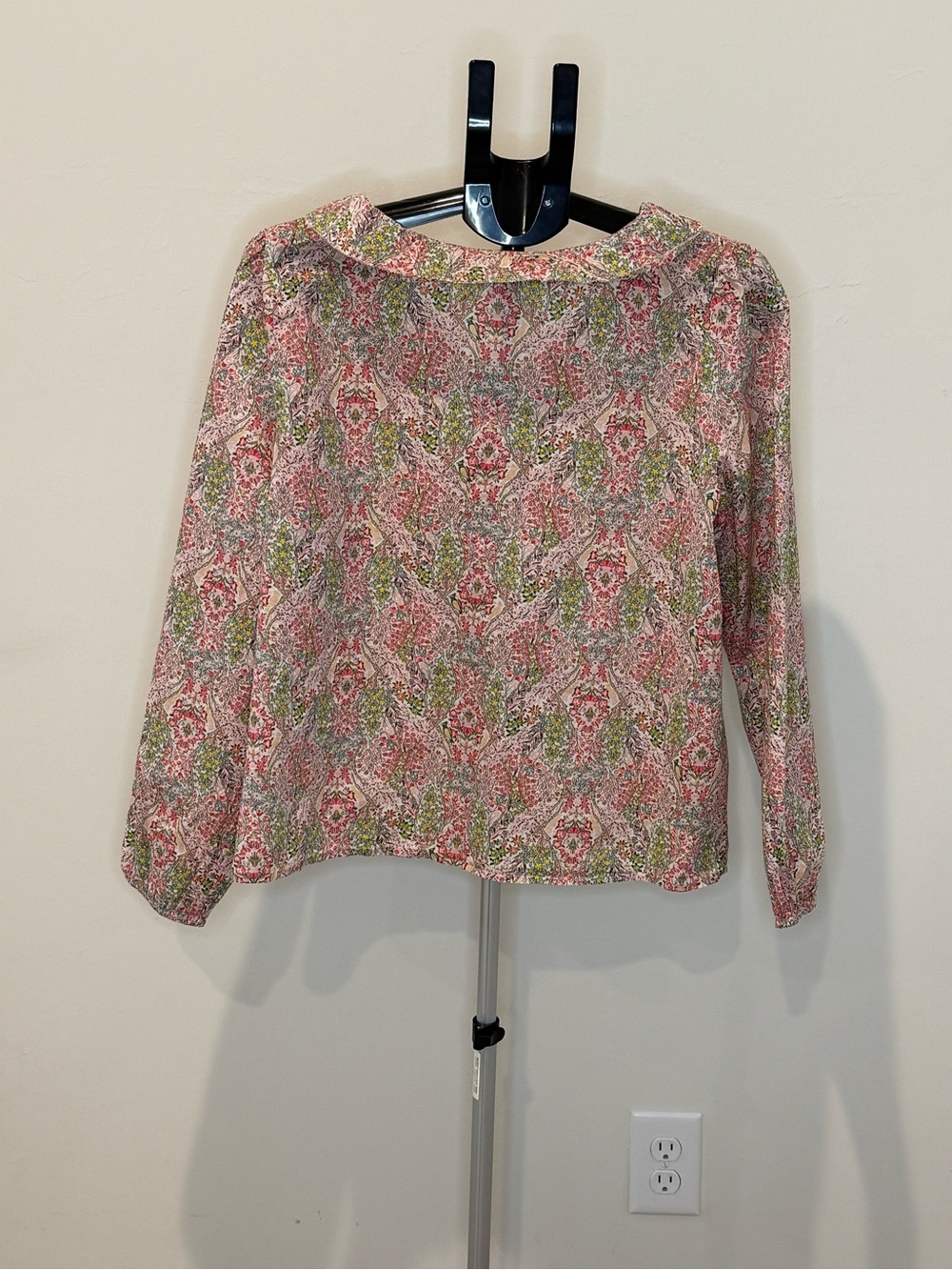 Talbots Women’s Large Floral Paisley Ruffle Blouse Pink 100% Cotton Long Sleeve - Picture 6 of 10